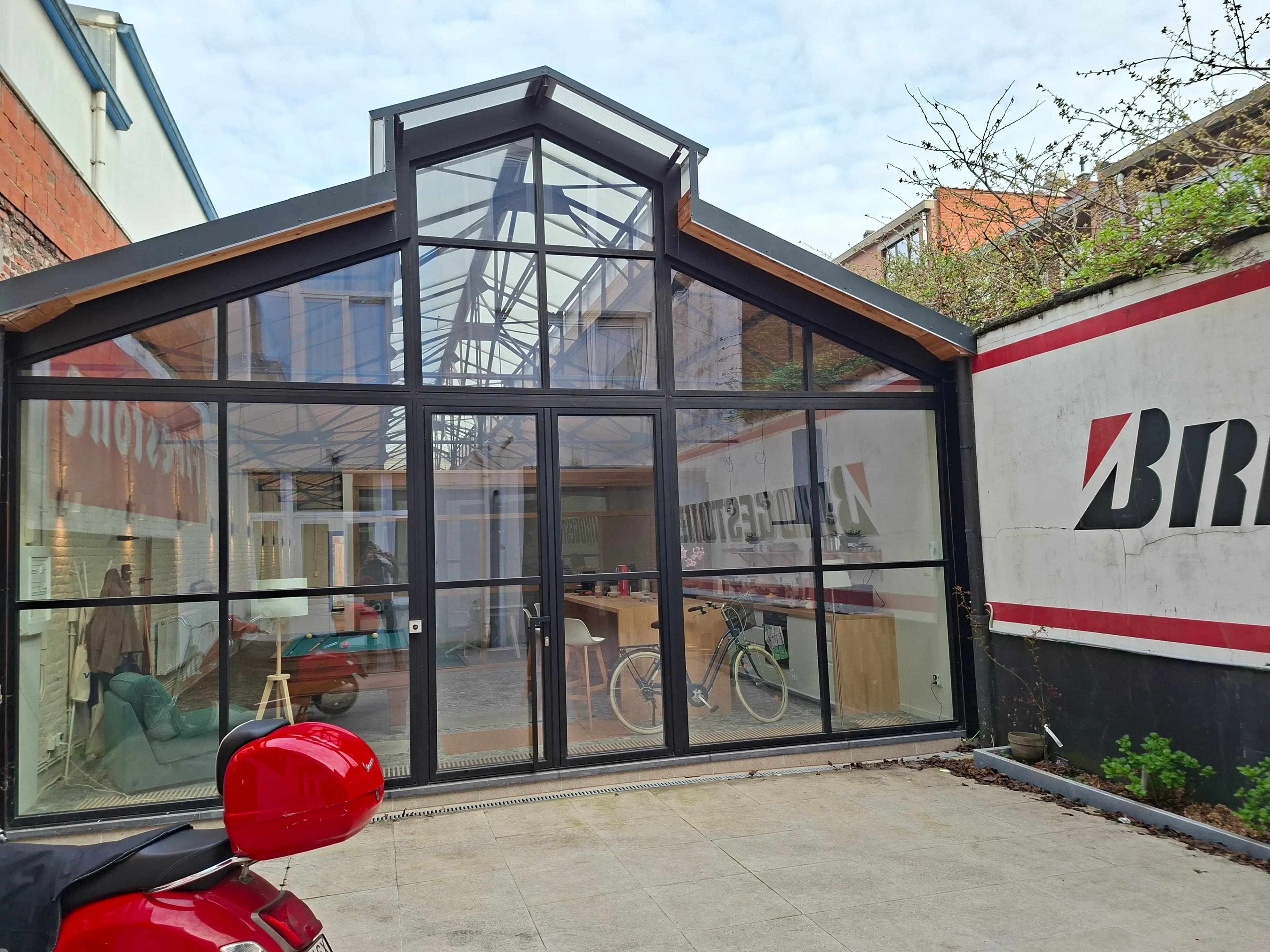 Buitengevel van The Garage Coworking